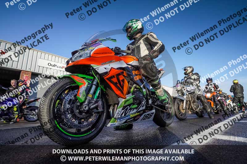 anglesey;brands hatch;cadwell park;croft;donington park;enduro digital images;event digital images;eventdigitalimages;mallory;no limits;oulton park;peter wileman photography;racing digital images;silverstone;snetterton;trackday digital images;trackday photos;vmcc banbury run;welsh 2 day enduro